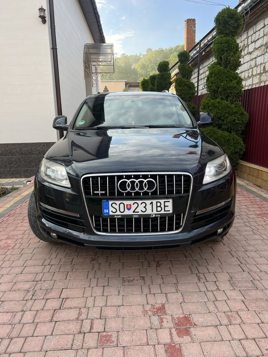 AUDI Q7 нерозмитнена