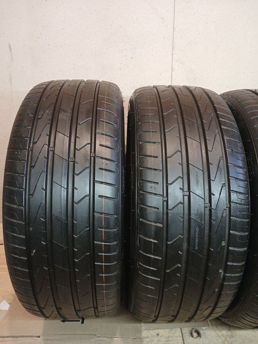 Продам літні шини HANKOOK VENTUS Prime 3  215×45r17

3
