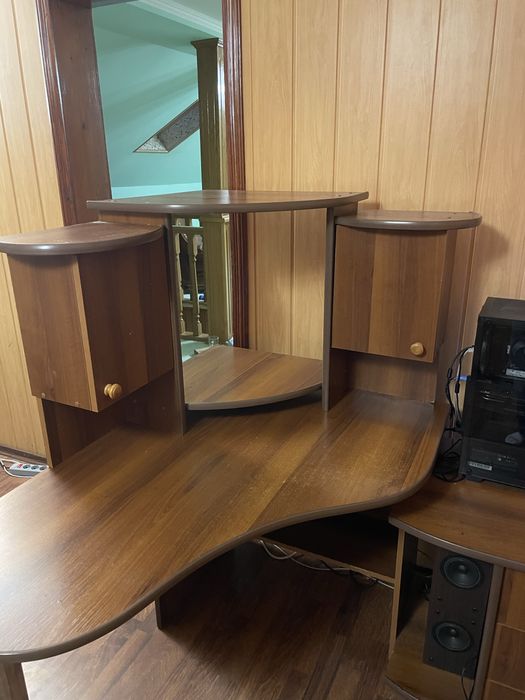 Компютерний стіл для компютера/роботи