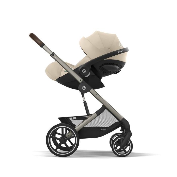 Conjunto Carrinho cybex quase nao usado