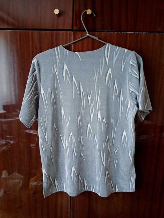 Elegancka bluzka z krótkim rękawem vintage