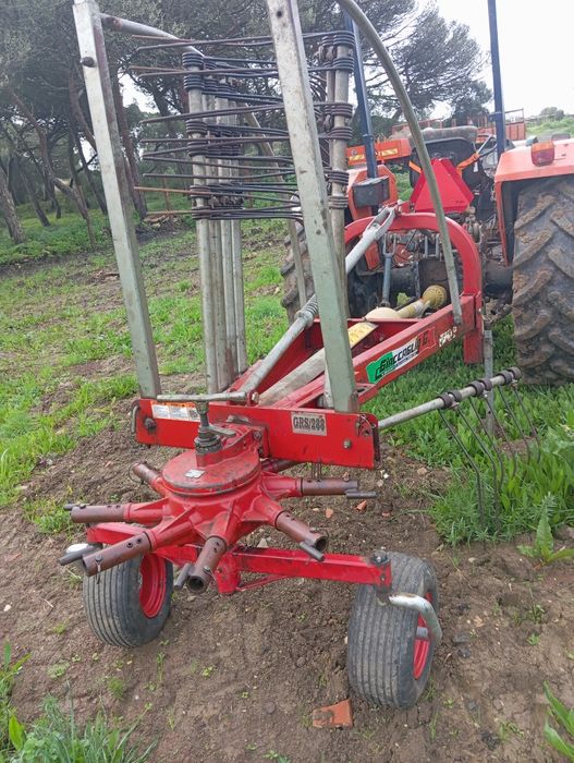 Vendo juntadores de feno/ junta feno.