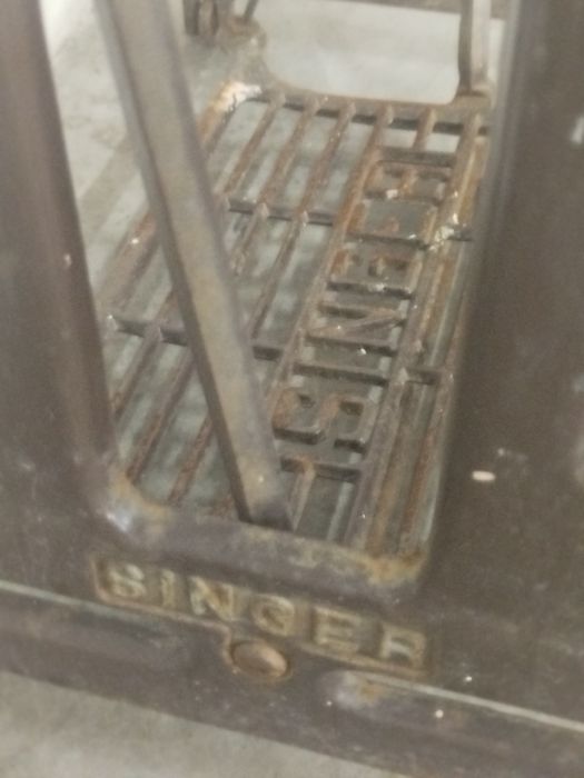 Pé de máquina de costura