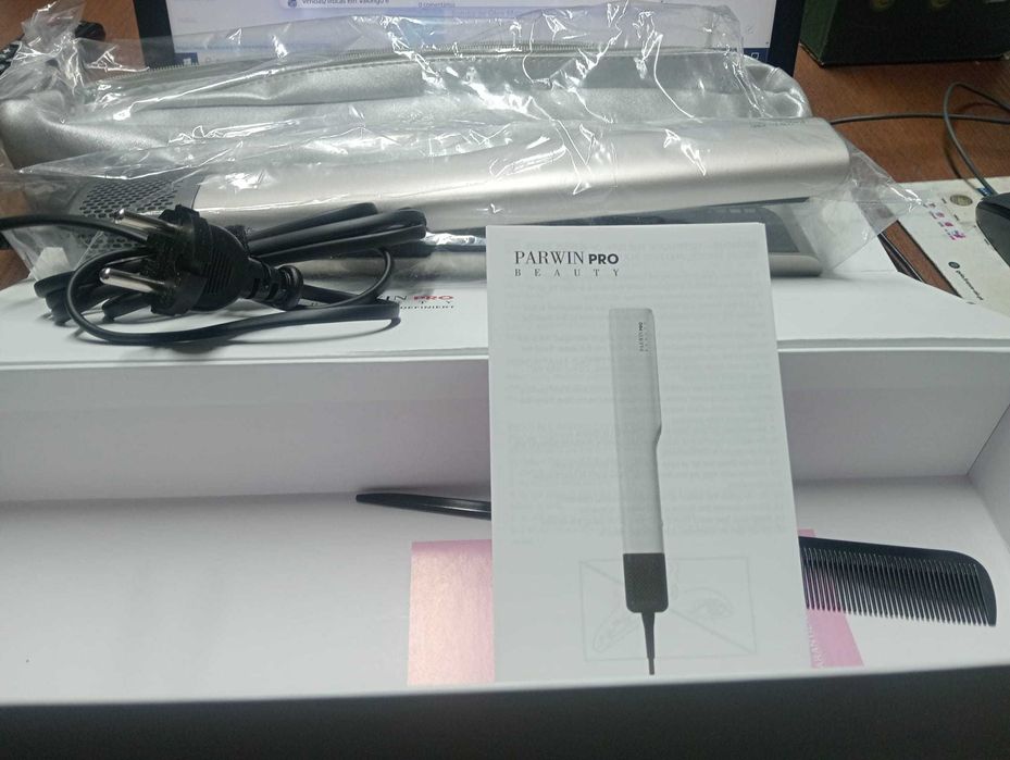 Alisador de Cabelo a Ar Parwin Pro Beauty (Novo) - Estilo Airstrait