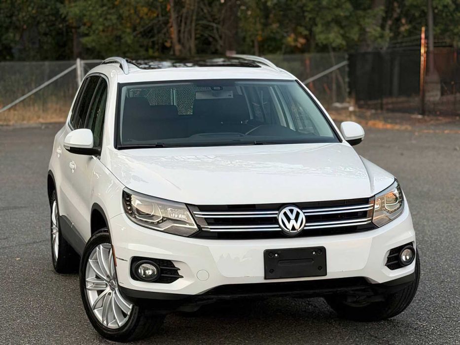 Volkswagen Tiguan      2016