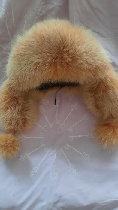 Продаётся шапка 250 грн.