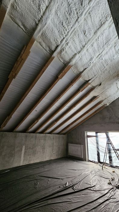 Утеплення Пінополіуретаном(ППУ),Піною, дахів ,каркасні буд, ангарів,