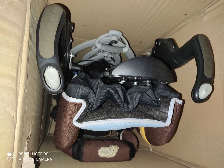 Carrinho bebé Confort em excelente estado 100€ com babycoque