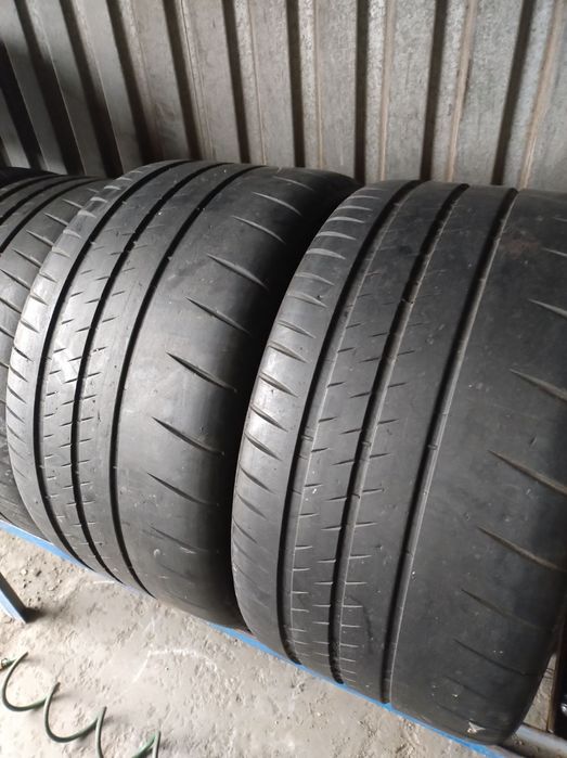 305/30ZR20×245/30ZR20 Michelin Pilot sport cup2  Audi R8