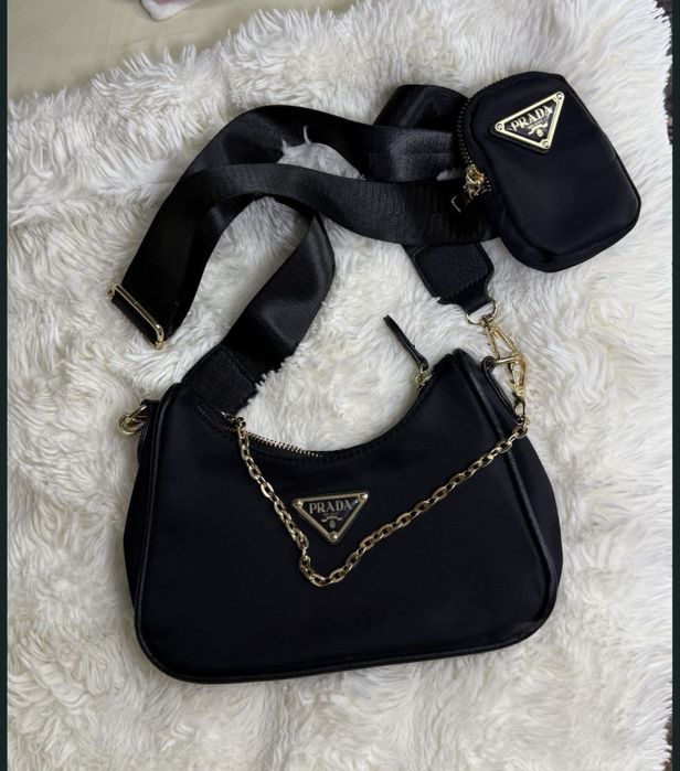 Лот сумок jaquemous. Prada