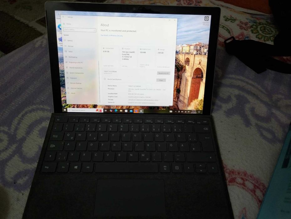 Michrosoft Surface 7+444169754163947523