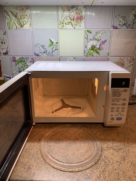 Микроволновка LG MB 4042G