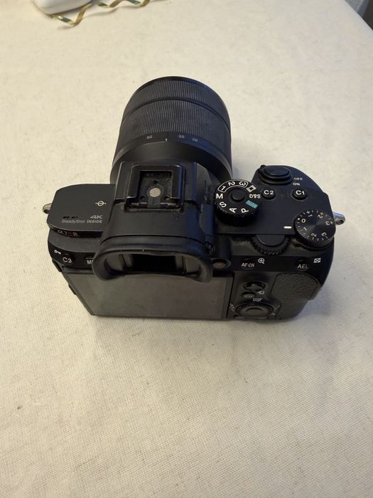 Sony A7 R III com lente 28-70