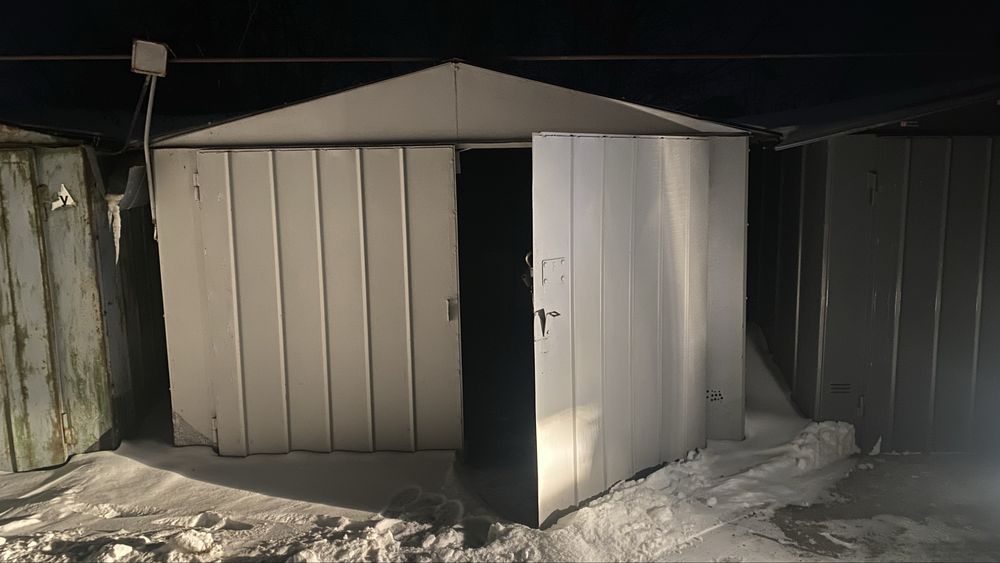 Гараж з розеткою для електробіля. Кооператив «Сокіл» вул. Руставі ПЗР