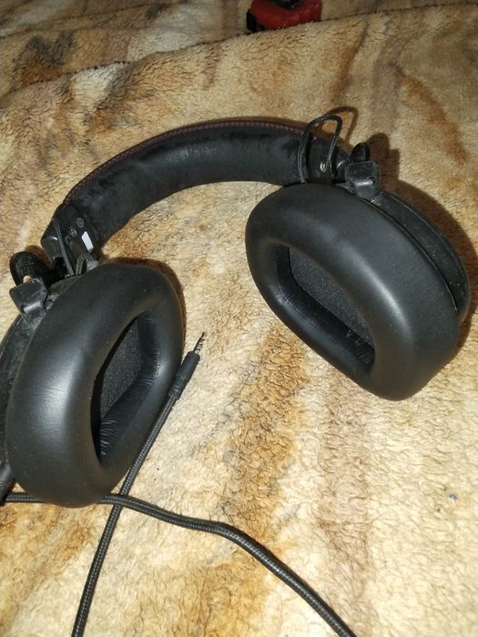 Наушники Hyper X.