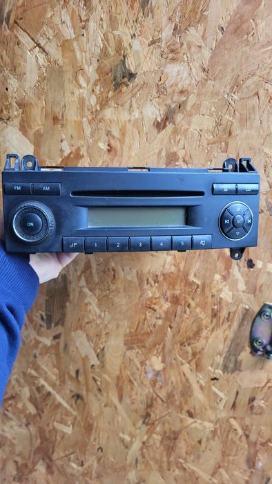 Sprzedam radio renault clio mercedes sprinter
