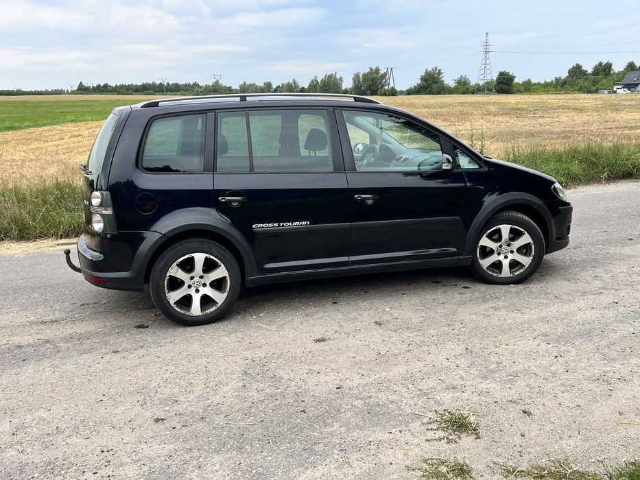 Volkswagen Touran CROSS TOURAN  2.0tdi 8v 140KM  7osob hak