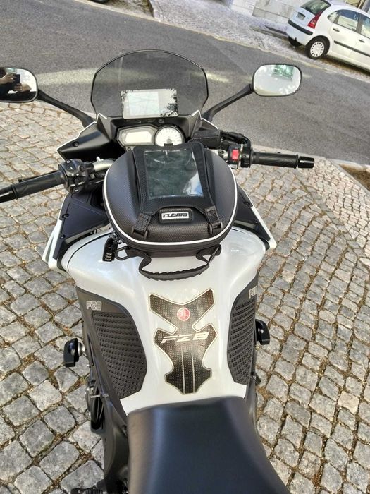 Yamaha FZ8 Fazer 2010 - Muitos Extras