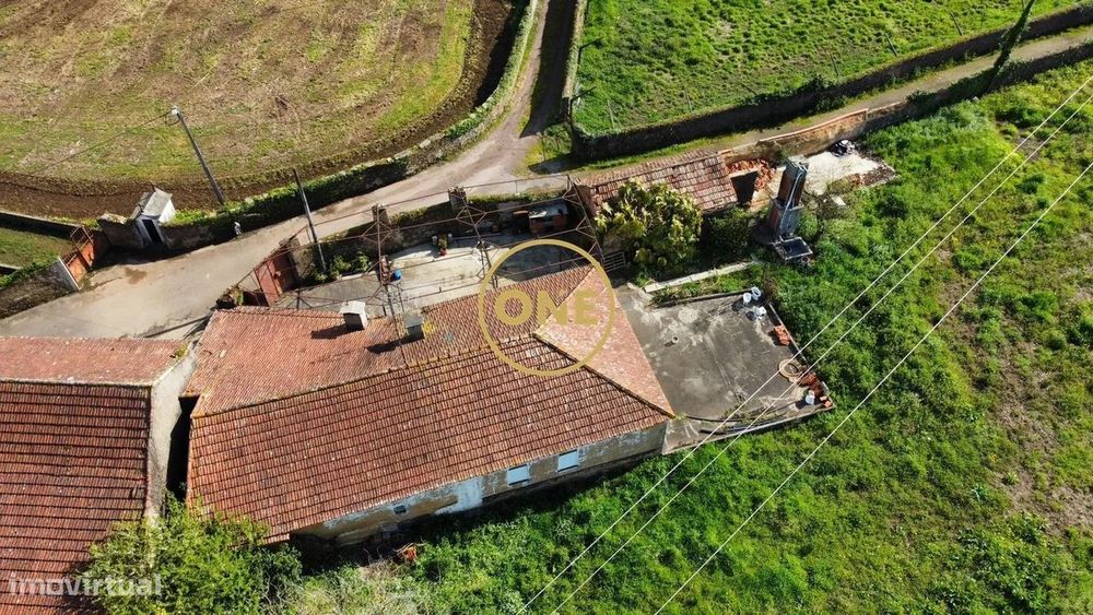Moradia T3 em Oliveira de Azeméis para restauro