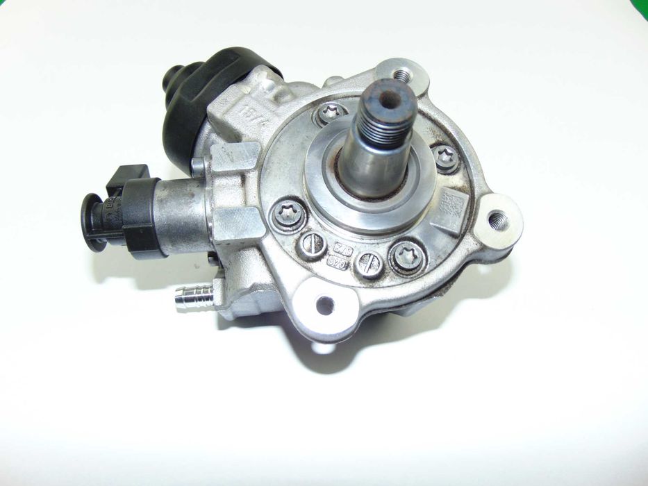 Pompa wtryskowa 2,0TDI CFF 03L130755L  Oryginalna !!! Sprawna!!!