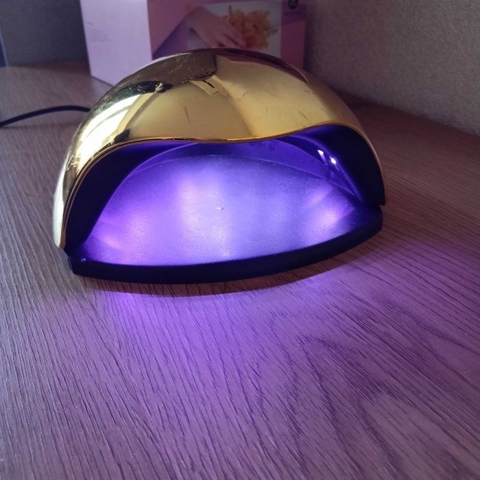 Лампа для нігтів LED 48 Вт Сушка манікюру ультрафіолетова