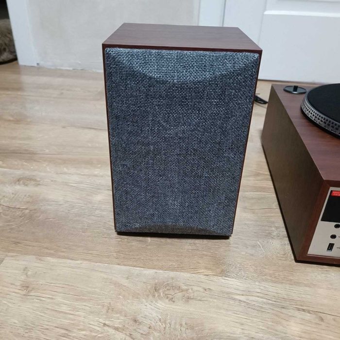 Стереосистема,Вініловий програвач Auna Birmingham DAB + CD FM USB BT!