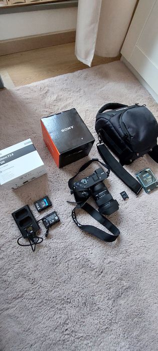 SONY A6700 + Sigma 18-50 2.8 karta, filtr, baterie, pokrowiec