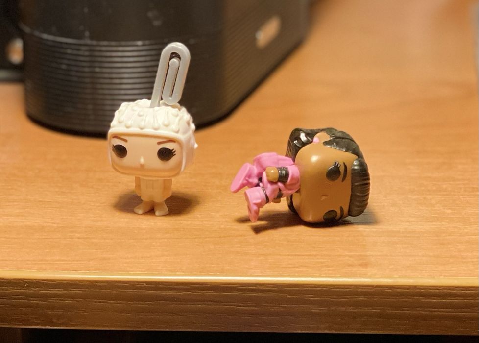 Фигурки из kinder joy stranger things
