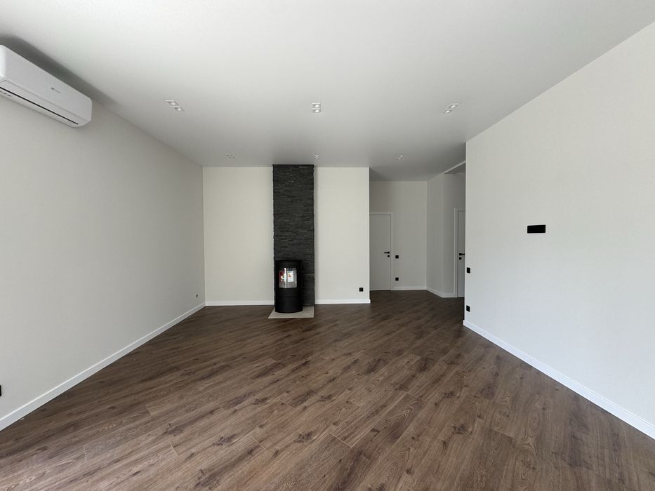 Будинок з новим ремонтом