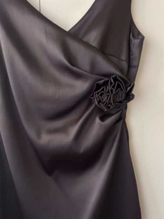 Sukienka - rozm. 38, satyna w czekoladowym brązie