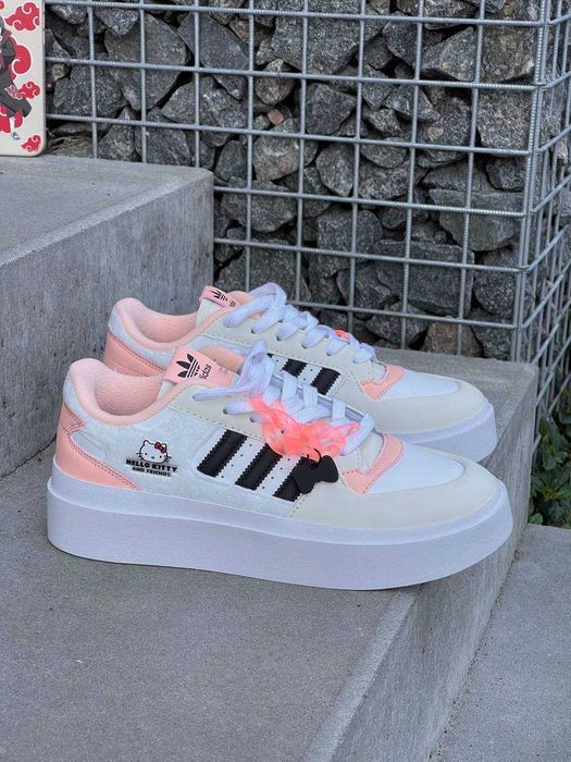 Жіночі Кросівки Adidas Forum Bonega x Hello Kitty Low Platform 36-40