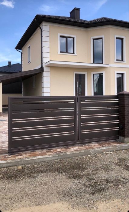 Продається 2поверховий будинок в Годилові