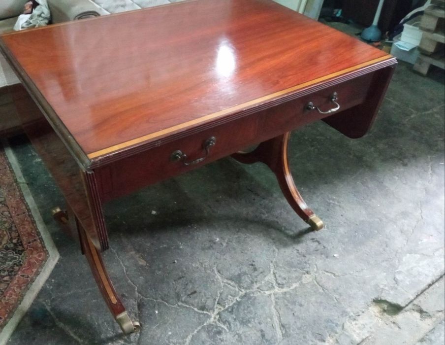 Sofá Table estilo inglês