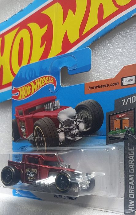 Bone shaker Hot Wheels