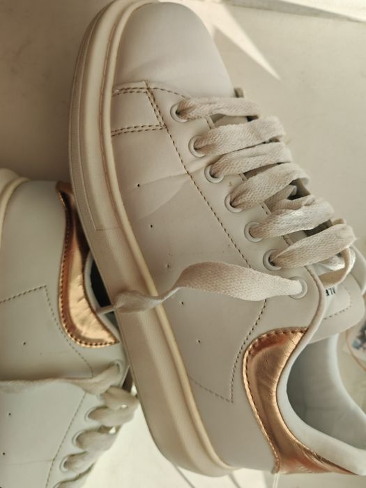 Alexander McQueen жіночі кросівки макасини
