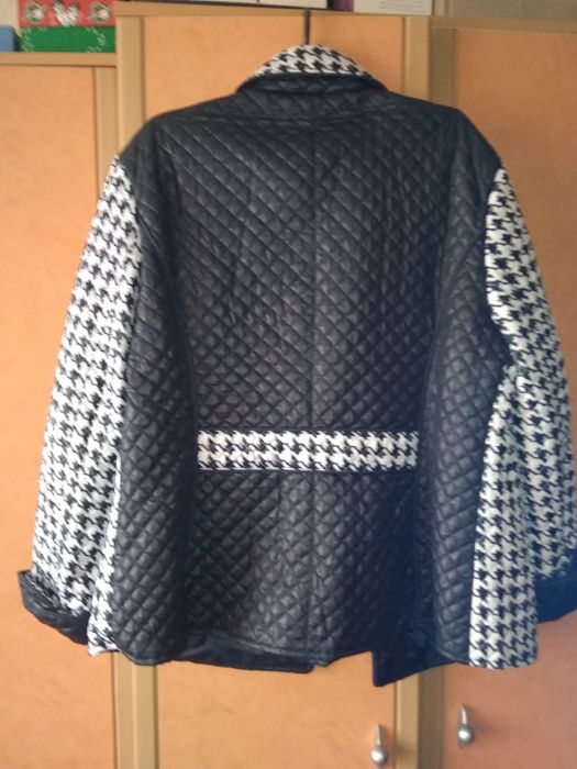 Демісезонна куртка жіноча нова