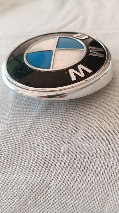 Símbolos BMW E10 e forras tablier