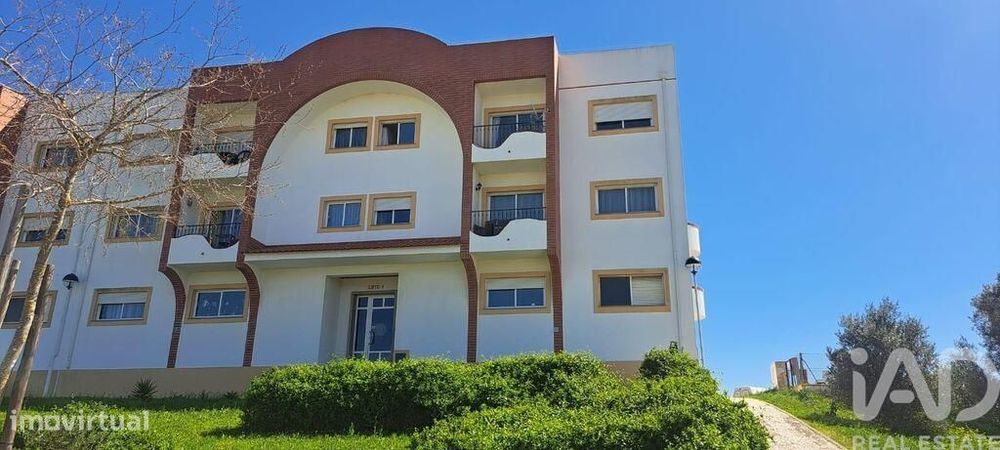 Apartamento T3 em Odiáxere de 97,6 m2