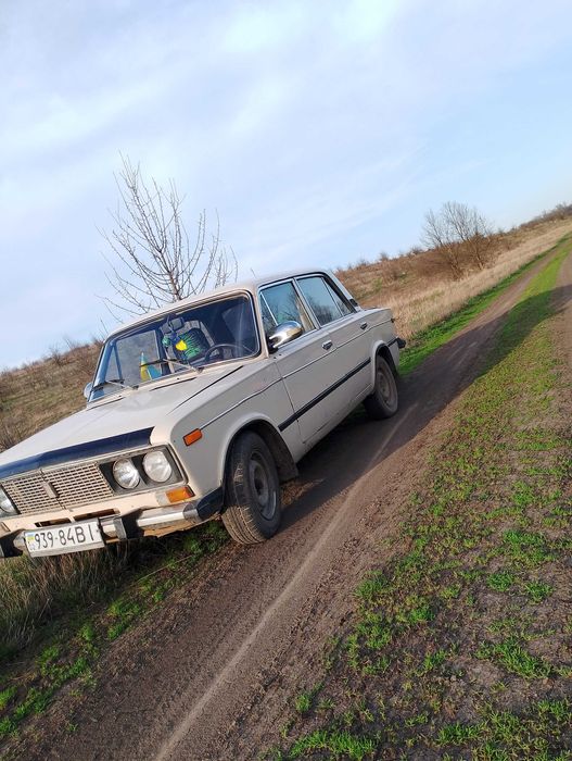Продам авто ваз 2106