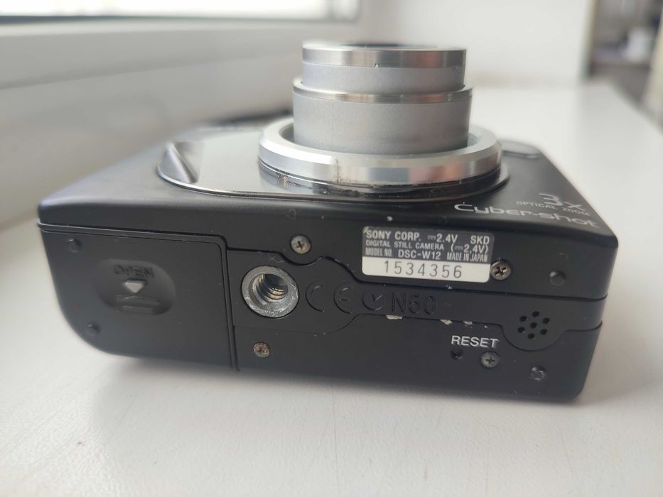 Фотоапарат Sony DSC-W12  під відновлення/ запчастини