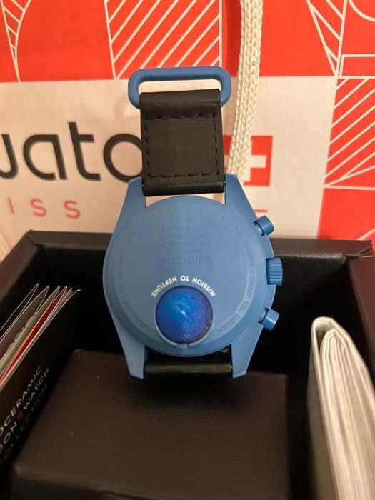 Omega x Swatch Neptune SO33N100 - Bioceramic Deep Blue Design