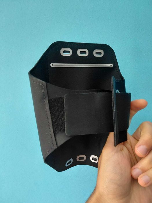 Braçadeira Desportiva para Telemóvel com Bolso (Preta)