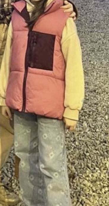 Рожева желетка для дівчат від Zara kids 10 років 140