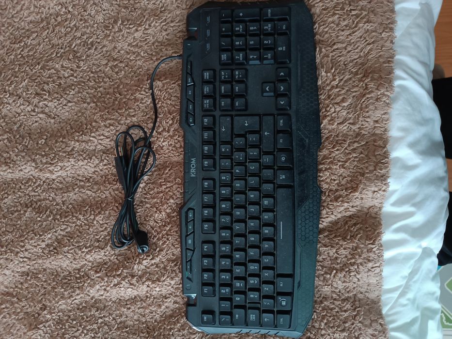 Teclado Gaming KROM