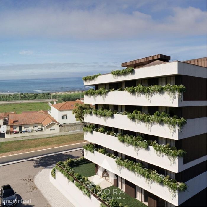 Apartamento T3 - Terraço + varanda + 2 lugar de garagem + arrumos
