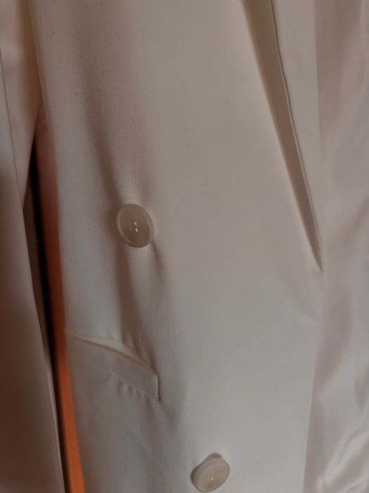 Sprzedam marynarkę Nowa 70zł.Nowa, kupiona w BERSHKA