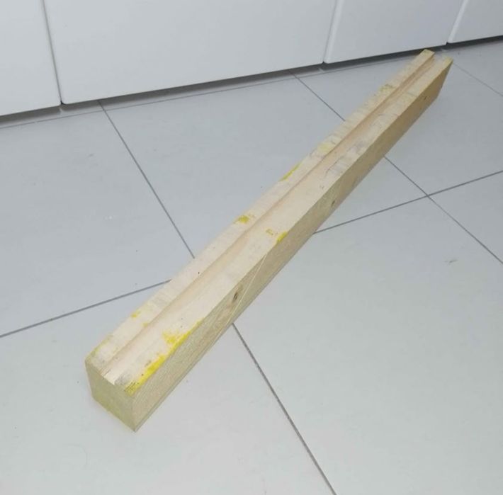 Barrotes / vigas em madeira de pinho