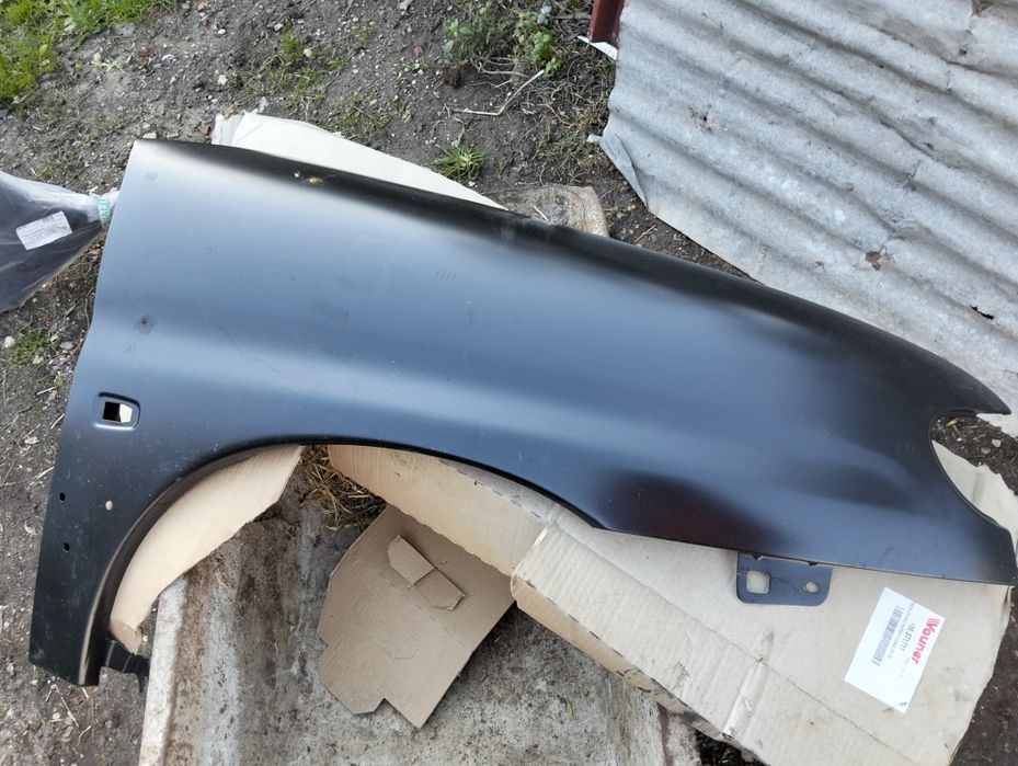Diverso material para citroen Berlingo ou Peugeot partner 
Por