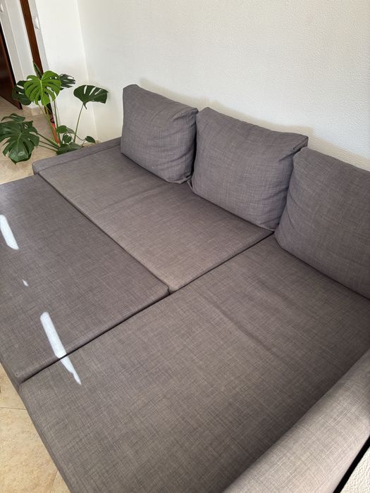 Sofá-cama de canto c/arrumação