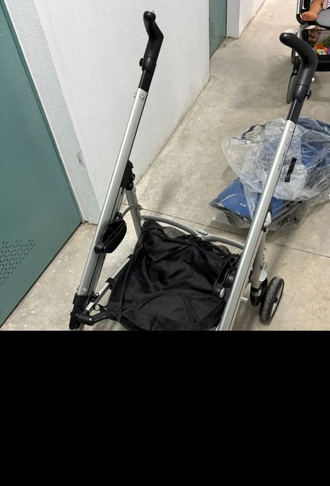 Carrinho + ovinho + cadeira baloiço